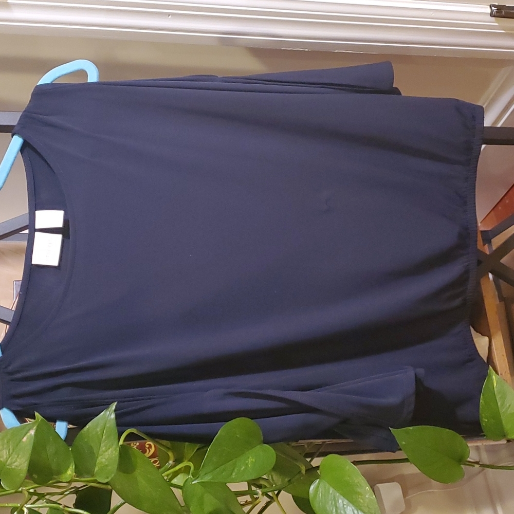 Chicos beekaboo sleeve navy blue top